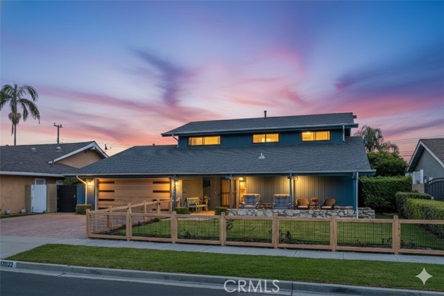 Detail Gallery Image 4 of 47 For 13822 Marquette St, Westminster,  CA 92683 - 5 Beds | 3 Baths