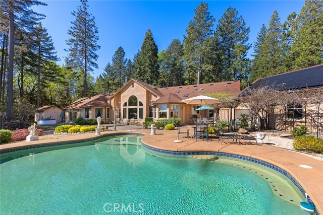 Detail Gallery Image 4 of 56 For 5005 Schott Rd, Forest Ranch,  CA 95942 - 4 Beds | 3 Baths