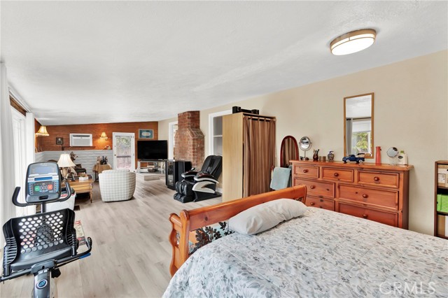 Detail Gallery Image 19 of 43 For 2501 Deodar St, Santa Ana,  CA 92705 - 3 Beds | 2 Baths