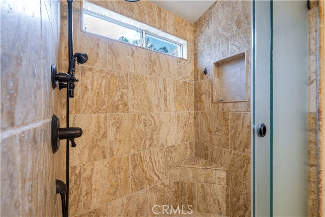3518 E Berkshire Court, Orange CA: https://media.crmls.org/medias/d242d167-97fa-48c1-85e6-5cb999d5d2bc.jpg