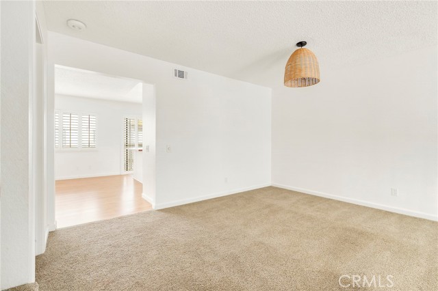 Detail Gallery Image 10 of 31 For 12 Sunstream, Irvine,  CA 92603 - 2 Beds | 2/1 Baths