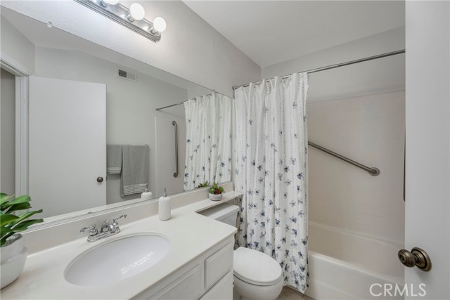 28987 Canyon Ridge Drive, Trabuco Canyon CA: https://media.crmls.org/medias/d243404f-228c-440d-9fc7-9f9a4c9f001a.jpg