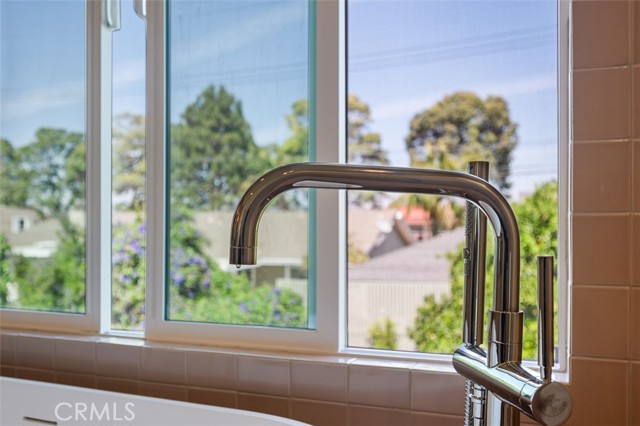 Detail Gallery Image 37 of 54 For 2880 Club House Rd, Costa Mesa,  CA 92626 - 5 Beds | 2/1 Baths