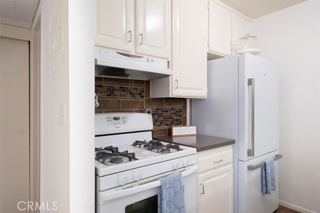 Detail Gallery Image 9 of 24 For 18645 Hatteras St #289,  Tarzana,  CA 91356 - 1 Beds | 1 Baths