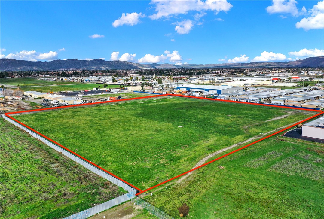 0 Juanita / Santa Fe, Hemet, California 92543, ,Land,For Sale,0 Juanita / Santa Fe,CROC24029895