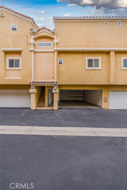 Detail Gallery Image 42 of 49 For 2832 Green River Rd #102,  Corona,  CA 92882 - 2 Beds | 2/1 Baths