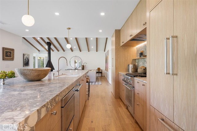 Detail Gallery Image 10 of 54 For 2880 Club House Rd, Costa Mesa,  CA 92626 - 5 Beds | 2/1 Baths