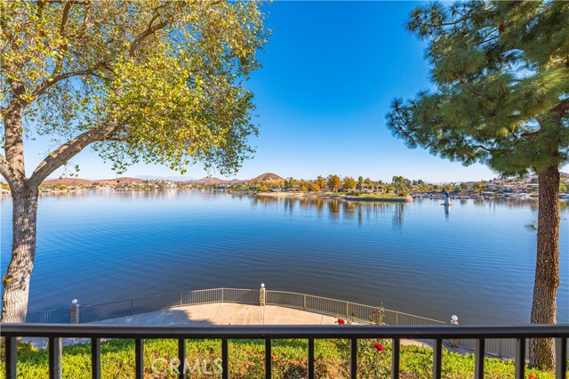 Detail Gallery Image 13 of 36 For 22106 Treasure Island, Canyon Lake,  CA 92587 - 2 Beds | 2 Baths