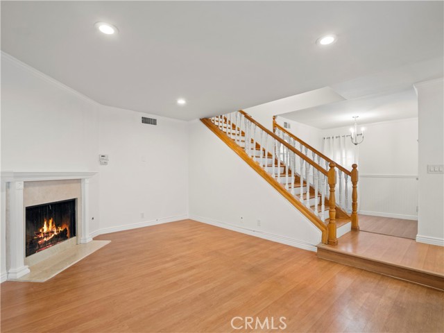Detail Gallery Image 4 of 42 For 18411 Hatteras St #138,  Tarzana,  CA 91356 - 3 Beds | 2/1 Baths