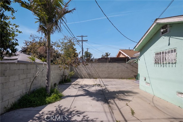 Detail Gallery Image 30 of 33 For 1550 E Sandison St, Wilmington,  CA 90744 - 6 Beds | 2 Baths