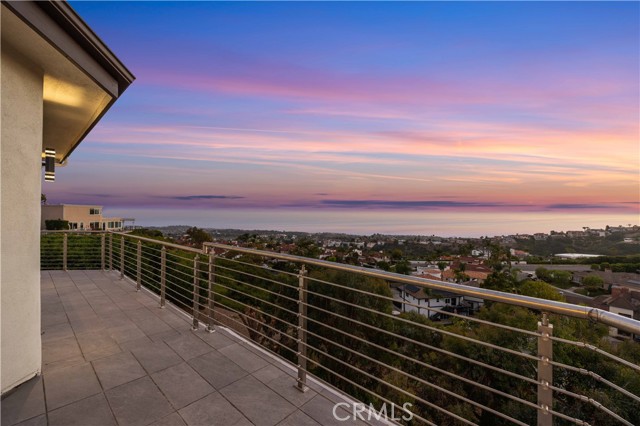 857 Avenida Acapulco, San Clemente, California 92672, 5 Bedrooms Bedrooms, ,5 BathroomsBathrooms,Single Family Residence,For Sale,Avenida Acapulco,OC24157621