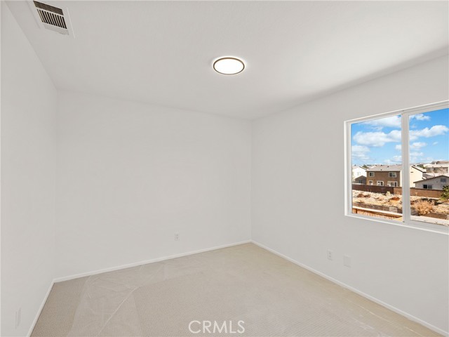 Detail Gallery Image 18 of 31 For 15564 Naples Ln, Victorville,  CA 92394 - 5 Beds | 3 Baths