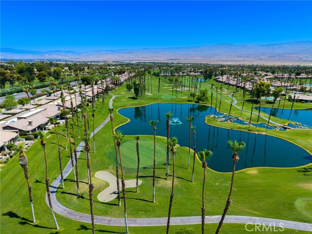 76022 Honeysuckle Drive, Palm Desert CA: https://media.crmls.org/medias/d2460967-ad08-43a2-b071-d20ff2a5f31b.jpg