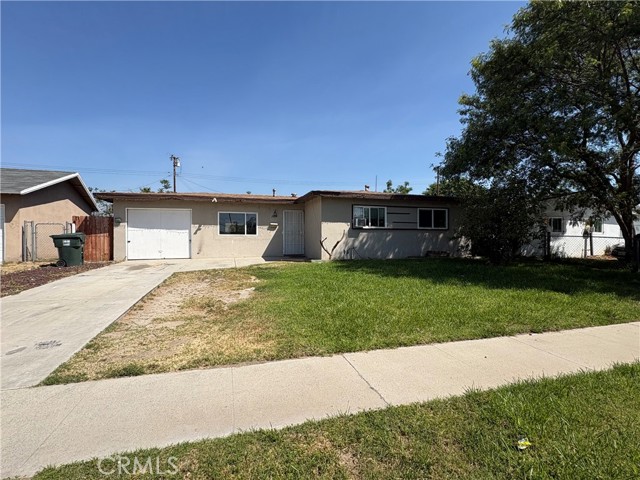 Detail Gallery Image 2 of 16 For 2004 W 15th, San Bernardino,  CA 92411 - 4 Beds | 2 Baths