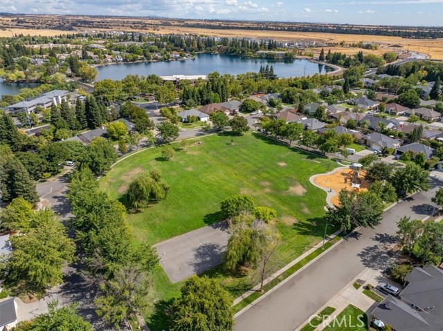 2386 Farmington Avenue, Chico CA: https://media.crmls.org/medias/d246dacd-5c12-4c6b-9875-65e02852bcc7.jpg