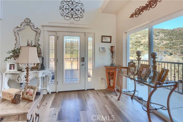 Detail Gallery Image 5 of 66 For 42038 Empty Creek, Oakhurst,  CA 93644 - 3 Beds | 2 Baths