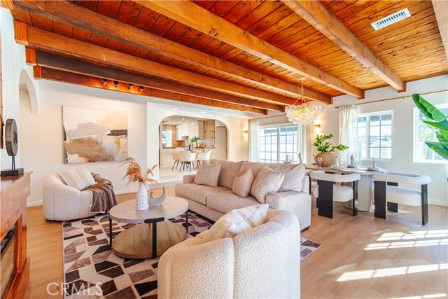 630 Shady Ln, Placentia CA: https://media.crmls.org/medias/d247a69b-718f-4283-acaf-03be4d9efbdf.jpg