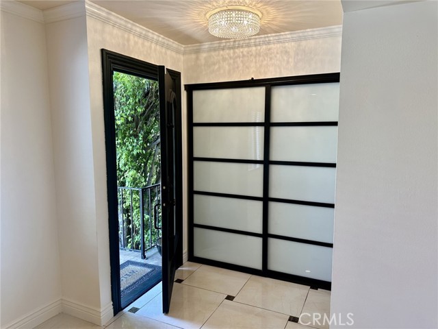 Detail Gallery Image 5 of 33 For 11622 Moorpark St #6,  Studio City,  CA 91602 - 2 Beds | 2/1 Baths