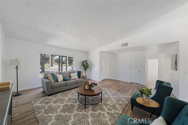 Detail Gallery Image 8 of 26 For 917 Renee, Redlands,  CA 92374 - 3 Beds | 2 Baths