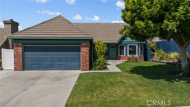 Detail Gallery Image 1 of 1 For 27827 Glasser Ave, Canyon Country,  CA 91351 - 3 Beds | 2 Baths