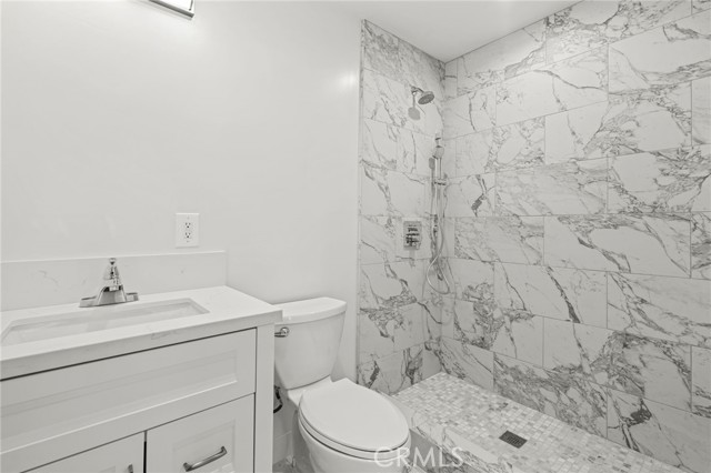 11062 Oneida Avenue, San Fernando CA: https://media.crmls.org/medias/d24a91a9-56cc-4435-bb33-2c5f55f1c280.jpg