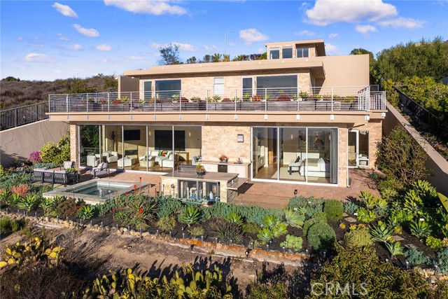 3355 Alta Laguna Boulevard, Laguna Beach CA: https://media.crmls.org/medias/d24ad246-b0d5-4cac-9ec7-793167bce803.jpg