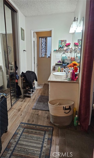 Detail Gallery Image 5 of 18 For 18307 Burbank Bld #41,  Tarzana,  CA 91356 - 2 Beds | 2 Baths