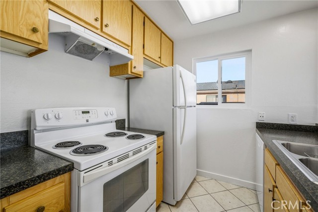 Detail Gallery Image 31 of 58 For 820 W Balboa Bld, Newport Beach,  CA 92661 - 5 Beds | 4/2 Baths