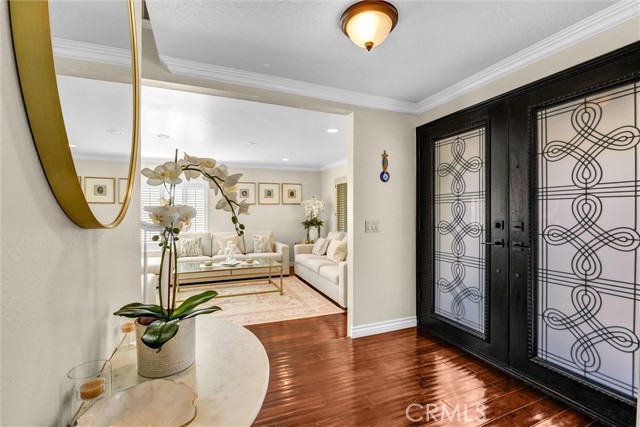 Detail Gallery Image 10 of 51 For 24541 Gardenstone Lane, West Hills,  CA 91307 - 3 Beds | 3 Baths