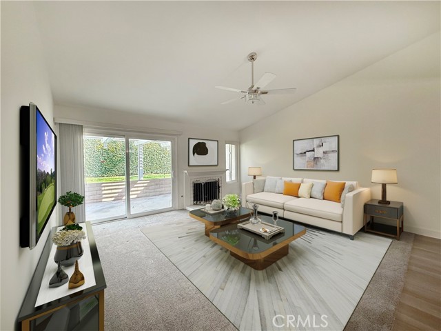 Detail Gallery Image 4 of 34 For 1232 Woodside Dr, Placentia,  CA 92870 - 2 Beds | 2 Baths