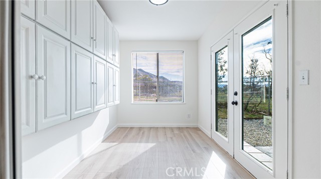 Detail Gallery Image 10 of 49 For 9515 Juniper, Apple Valley,  CA 92308 - 6 Beds | 4/1 Baths