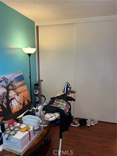 Detail Gallery Image 19 of 32 For 111 W Perry St, Perris,  CA 92571 - 4 Beds | 2 Baths