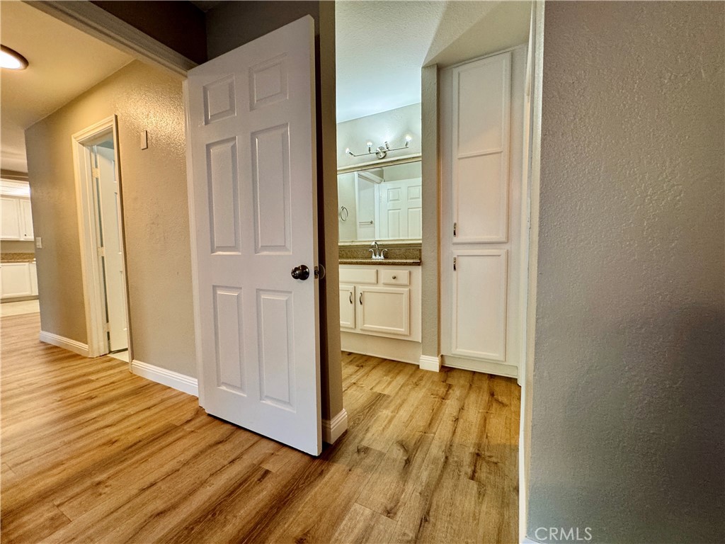 432 Edgehill - photo 17