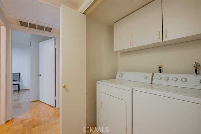 Detail Gallery Image 30 of 37 For 330 Burchett St #206,  Glendale,  CA 91203 - 3 Beds | 2 Baths