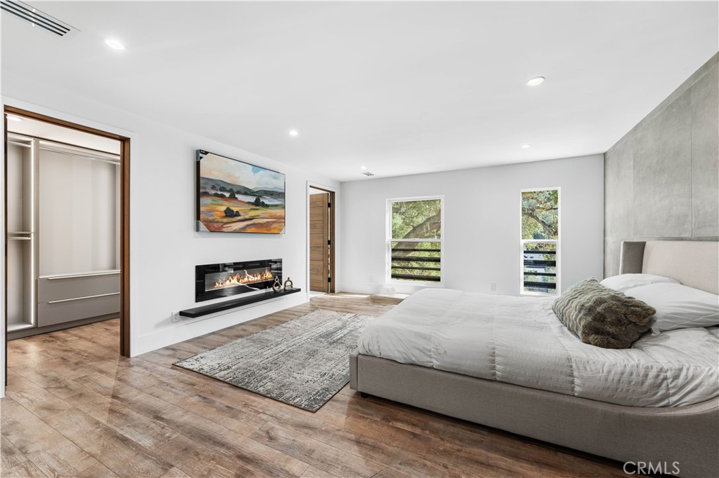 2911 E Chevy Chase DriveGlendale img 71