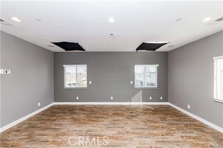 Detail Gallery Image 2 of 10 For 16020 Halldale, Gardena,  CA 90247 - 5 Beds | 4/1 Baths