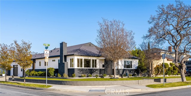 MLS# OC23066622
