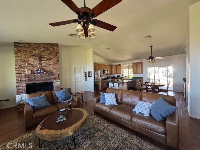 21650 Skyhill Place, Perris CA: https://media.crmls.org/medias/d251f37d-a36c-4685-9c8f-7c5e0075ac84.jpg
