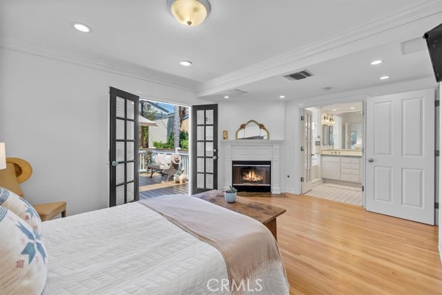 593 26th Street, Manhattan Beach, California 90266, 3 Bedrooms Bedrooms, ,2 BathroomsBathrooms,Residential,Sold,26th,SB22189948