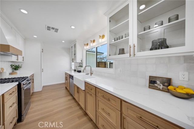 Detail Gallery Image 13 of 28 For 4730 Benito St, Montclair,  CA 91763 - 4 Beds | 1/1 Baths
