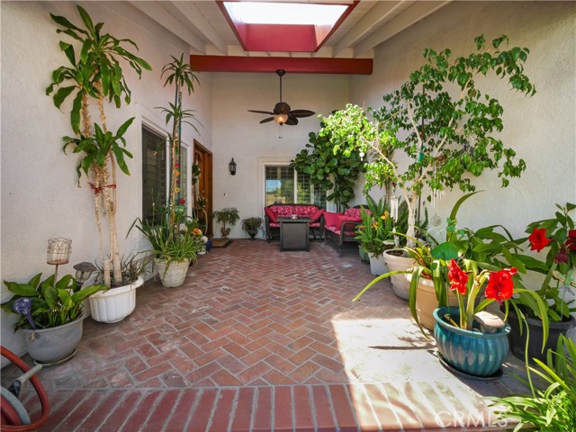 Detail Gallery Image 4 of 43 For 5338 Falling Tree Ln, Rancho Cucamonga,  CA 91737 - 3 Beds | 2 Baths