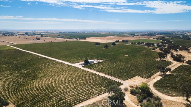 Detail Gallery Image 7 of 14 For 1600 Adobe Road, Paso Robles,  CA 93446 - – Beds | – Baths