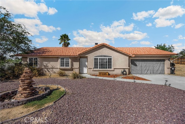 Detail Gallery Image 2 of 52 For 13554 2nd Ave, Victorville,  CA 92395 - 4 Beds | 2 Baths