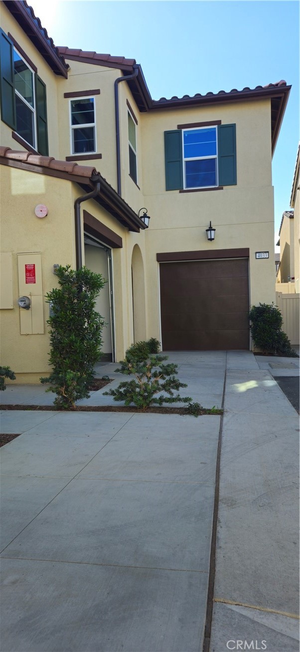 Detail Gallery Image 1 of 34 For 4033 Spring Ln, Corona,  CA 92883 - 3 Beds | 2/1 Baths