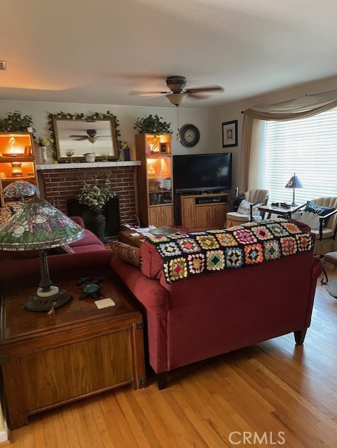 1702 1st Street, Duarte CA: https://media.crmls.org/medias/d25736dd-ce5b-48b9-9ca8-bb744ad0c44c.jpg