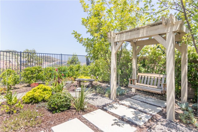 Detail Gallery Image 29 of 47 For 239 White Bark, Simi Valley,  CA 93065 - 4 Beds | 3 Baths