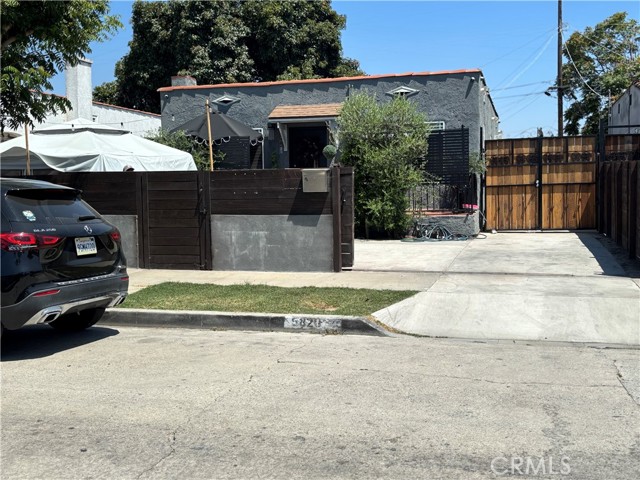 Detail Gallery Image 14 of 17 For 5820 Cimarron St, Los Angeles,  CA 90047 - 2 Beds | 1 Baths