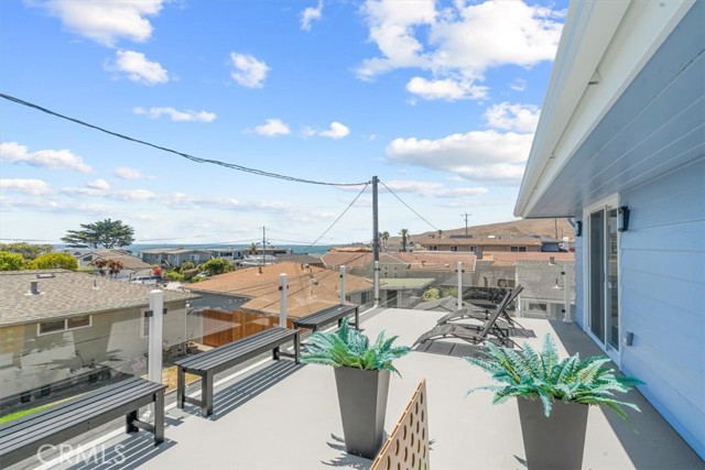 31 N 3rd Street, Cayucos CA: https://media.crmls.org/medias/d25820f3-e0cc-4b76-89f2-536fcbb5268c.jpg