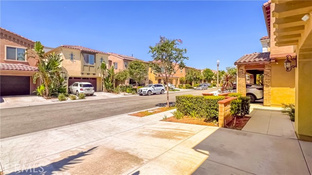 Detail Gallery Image 19 of 24 For 15767 Moonflower Ave, Chino,  CA 91708 - 5 Beds | 3 Baths