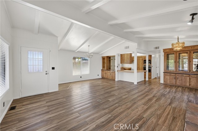 Detail Gallery Image 6 of 41 For 642 Roadrunner Way, Perris,  CA 92570 - 2 Beds | 2 Baths